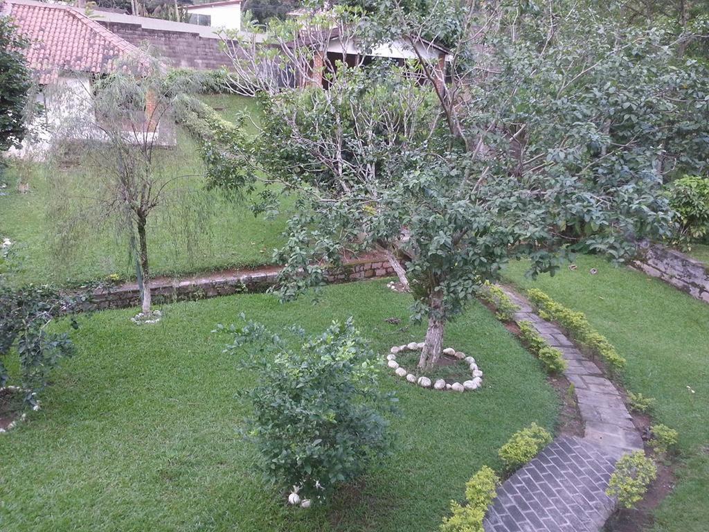 Готель Sitio Cantinho Da Paz Кашуейрас-ді-Макаку Екстер'єр фото